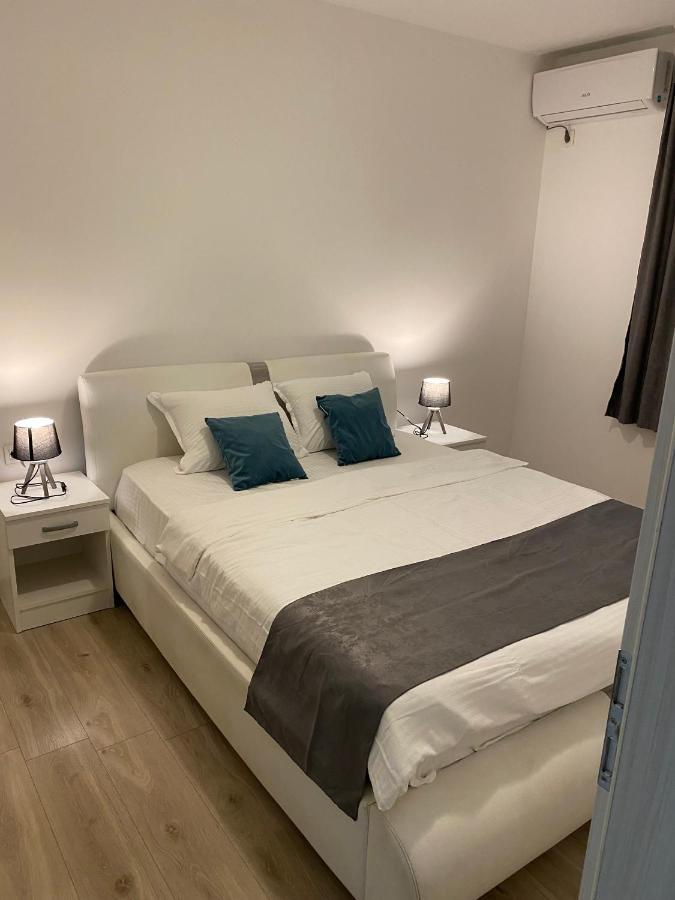 Apartments Sidro Dobra Voda Zewnętrze zdjęcie