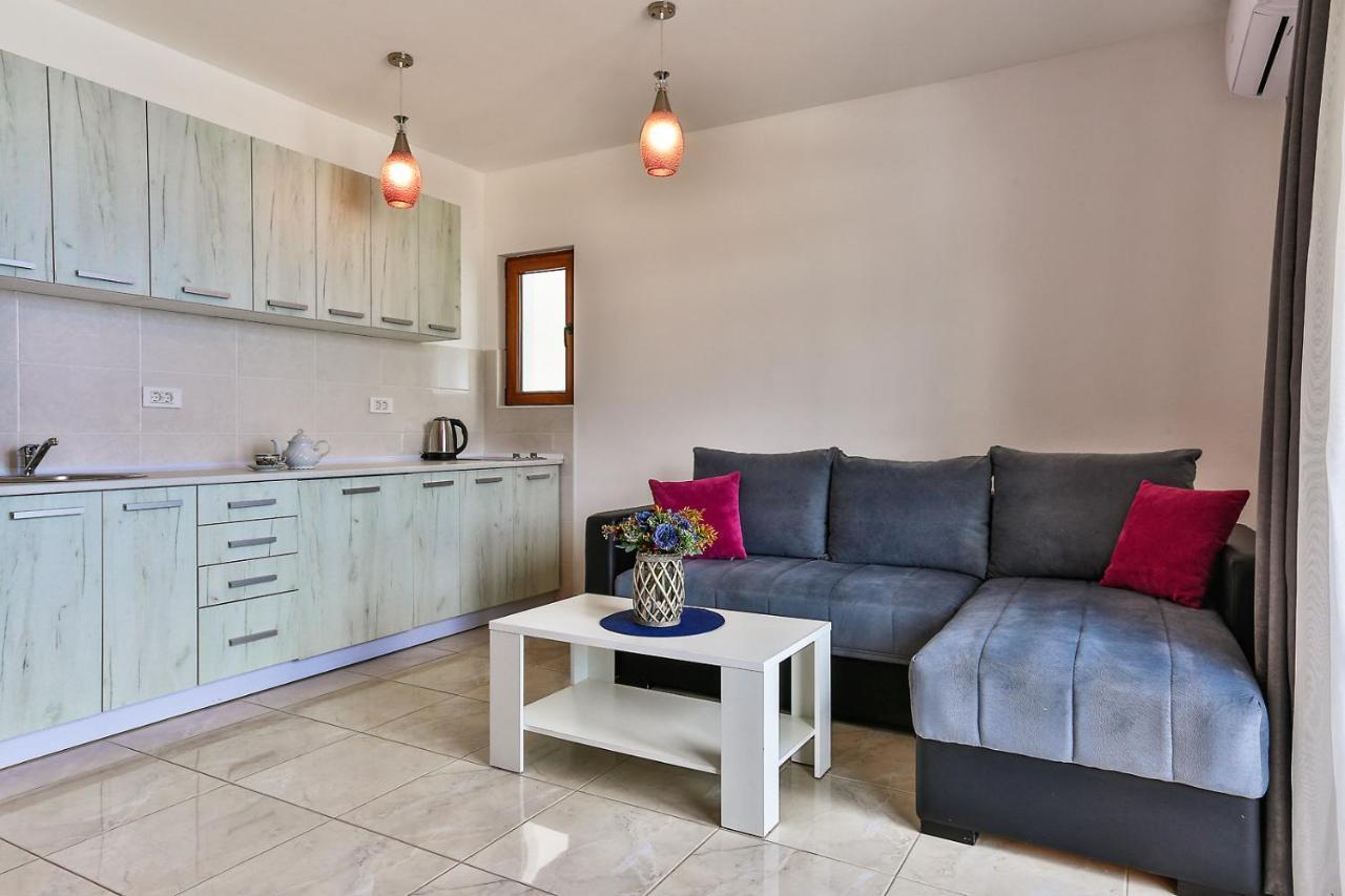 Apartments Sidro Dobra Voda Zewnętrze zdjęcie